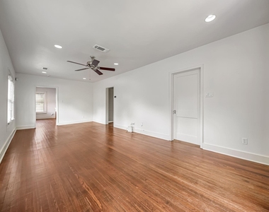 917 Fugate Street - Photo Thumbnail 5