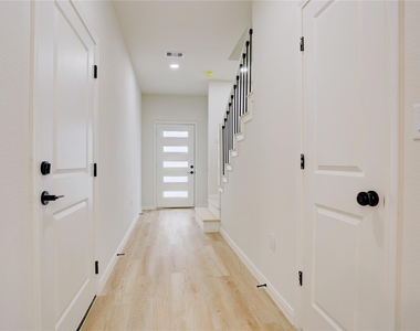 8314 Williamsdell Street - Photo Thumbnail 7