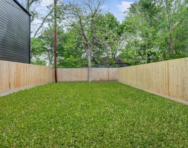 8314 Williamsdell Street - Photo Thumbnail 3