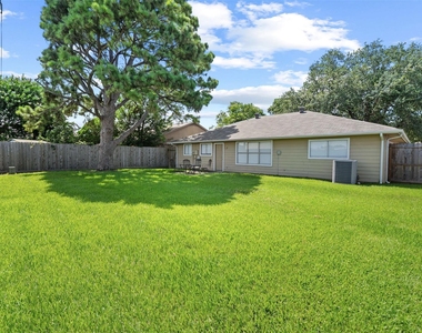 9906 Rocky Hollow Road - Photo Thumbnail 16