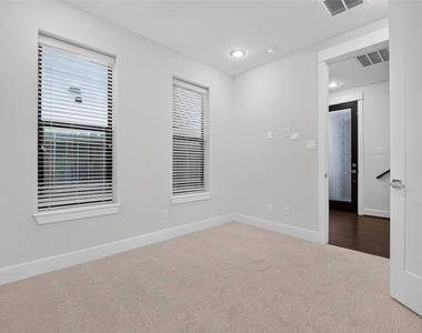 2610 Polk Street - Photo Thumbnail 26