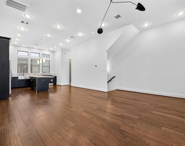 2610 Polk Street - Photo Thumbnail 5