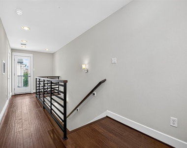 2610 Polk Street - Photo Thumbnail 29
