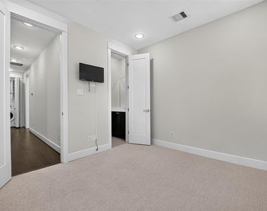 2610 Polk Street - Photo Thumbnail 24