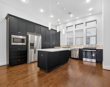 2610 Polk Street - Photo Thumbnail 9