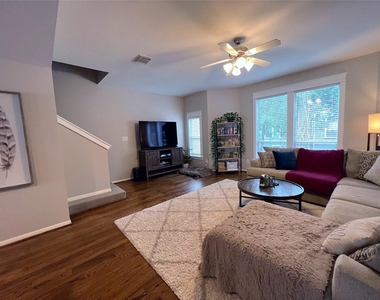 1728 Bevis Street - Photo Thumbnail 9