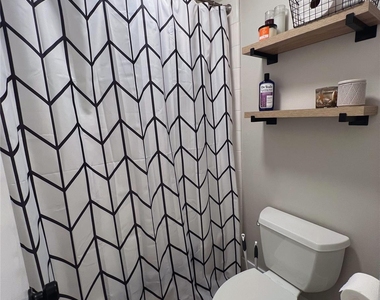 1728 Bevis Street - Photo Thumbnail 10