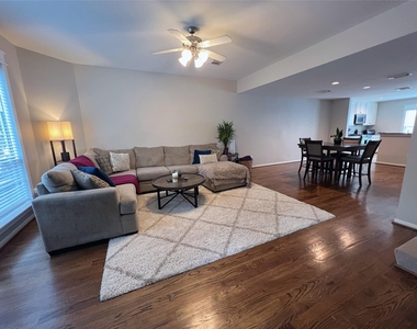 1728 Bevis Street - Photo Thumbnail 5