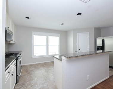 1728 Bevis Street - Photo Thumbnail 7