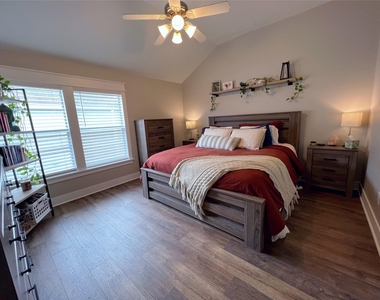 1728 Bevis Street - Photo Thumbnail 14