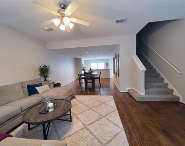 1728 Bevis Street - Photo Thumbnail 6