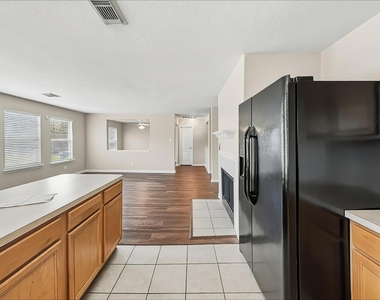 3846 Clobourne Crossing Lane - Photo Thumbnail 2