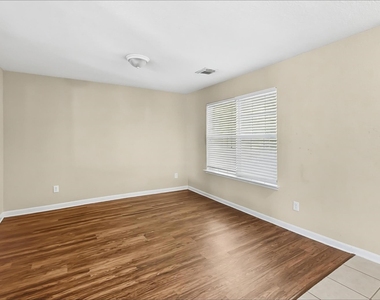3846 Clobourne Crossing Lane - Photo Thumbnail 4