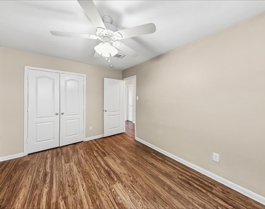 3846 Clobourne Crossing Lane - Photo Thumbnail 14