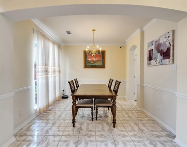 13315 Georgetown Drive - Photo Thumbnail 5