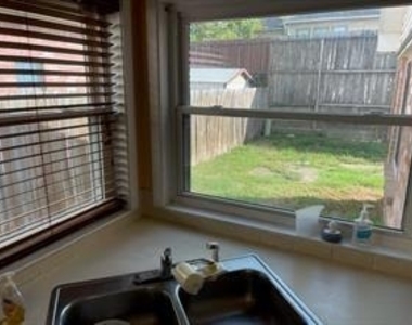 7411 Creekfield Drive - Photo Thumbnail 7
