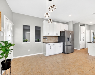 27011 Rockwood Park Lane - Photo Thumbnail 10