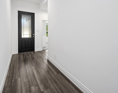 1539 Oakdale Crest Road - Photo Thumbnail 25
