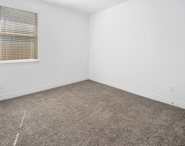 1539 Oakdale Crest Road - Photo Thumbnail 28