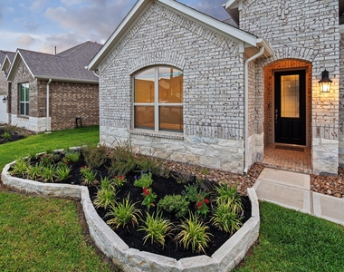1539 Oakdale Crest Road - Photo Thumbnail 1