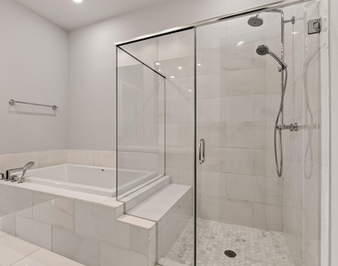 8711 Oak Kolbe Lane - Photo Thumbnail 34