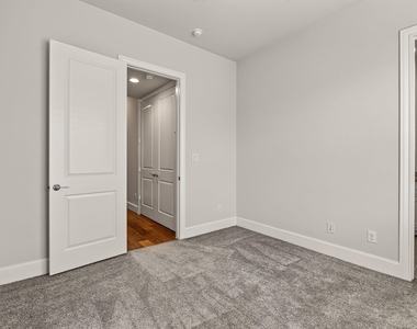 8711 Oak Kolbe Lane - Photo Thumbnail 38