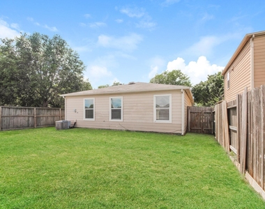 3235 Becker Glen Street - Photo Thumbnail 16