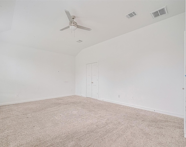 133 Aurora Springs - Photo Thumbnail 12