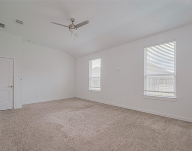 133 Aurora Springs - Photo Thumbnail 8