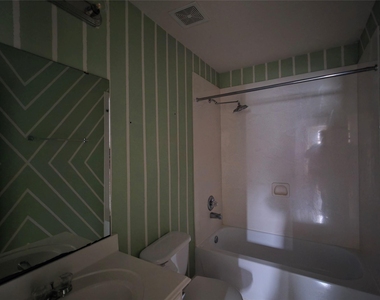 15515 Bartlett Pear Court - Photo Thumbnail 8