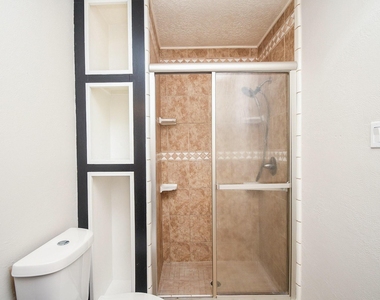 6906 Grant Drive - Photo Thumbnail 32