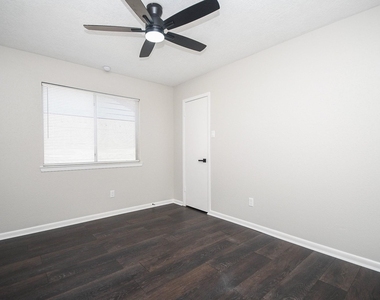 6906 Grant Drive - Photo Thumbnail 27