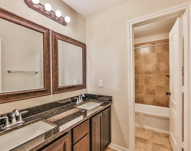 28807 Mayes Bluff Drive - Photo Thumbnail 16