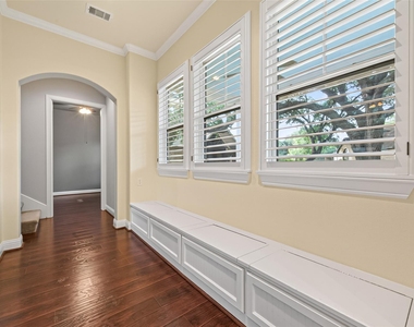 4727 Lake Village Drive - Photo Thumbnail 4