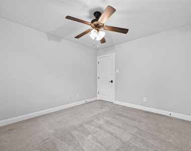 4727 Lake Village Drive - Photo Thumbnail 25