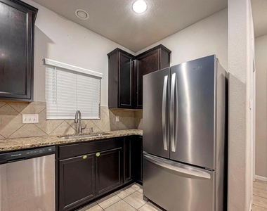 6409 Hollock Meadows Lane - Photo Thumbnail 8