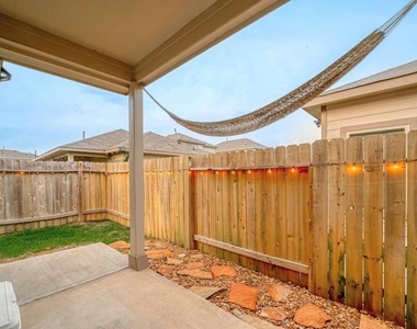 6409 Hollock Meadows Lane - Photo Thumbnail 23