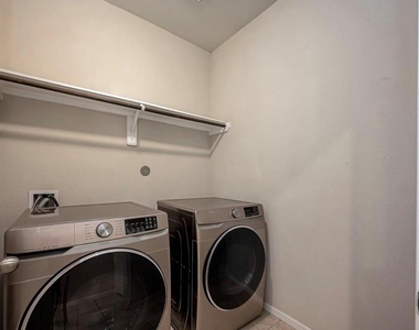 6409 Hollock Meadows Lane - Photo Thumbnail 7