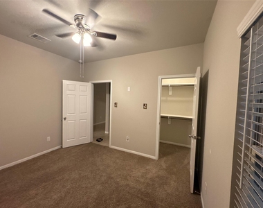 6409 Hollock Meadows Lane - Photo Thumbnail 13