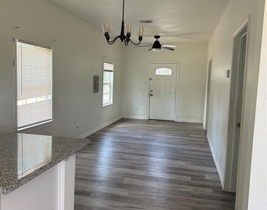 324 E Wilkins Street - Photo Thumbnail 1