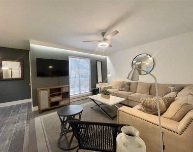 1801 Huldy St Street - Photo Thumbnail 2