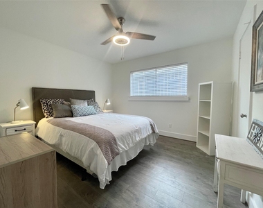 1801 Huldy St Street - Photo Thumbnail 14