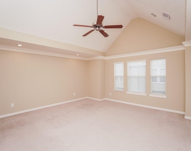 5730 Kansas Street - Photo Thumbnail 16