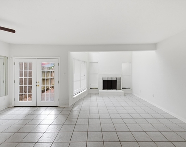 11217 Briar Forest Drive - Photo Thumbnail 4