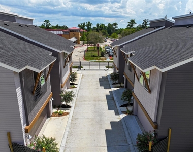 862 Paul Quinn Street - Photo Thumbnail 42