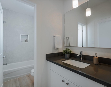 862 Paul Quinn Street - Photo Thumbnail 29
