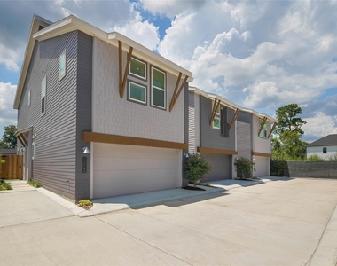 862 Paul Quinn Street - Photo Thumbnail 1