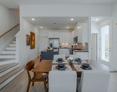 862 Paul Quinn Street - Photo Thumbnail 7