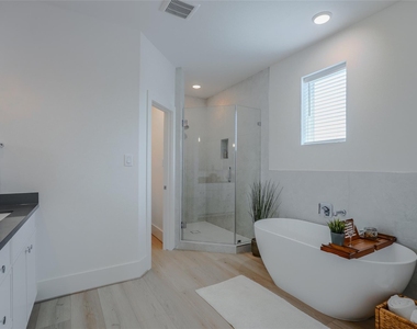 862 Paul Quinn Street - Photo Thumbnail 23