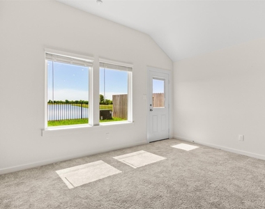 6643 Escondido Dr - Photo Thumbnail 9